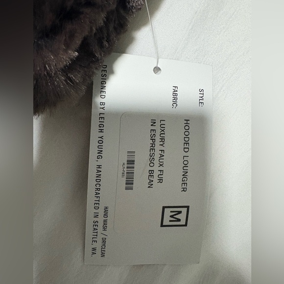 Pandemonium Millinery Hooded Lounger Luxury Faux Fur Espresso Bean – Size M NWT - Picture 12 of 12